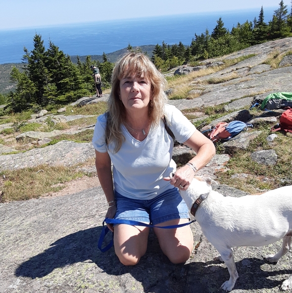 Meet your Posher, Ellen - Picture 1 of 1